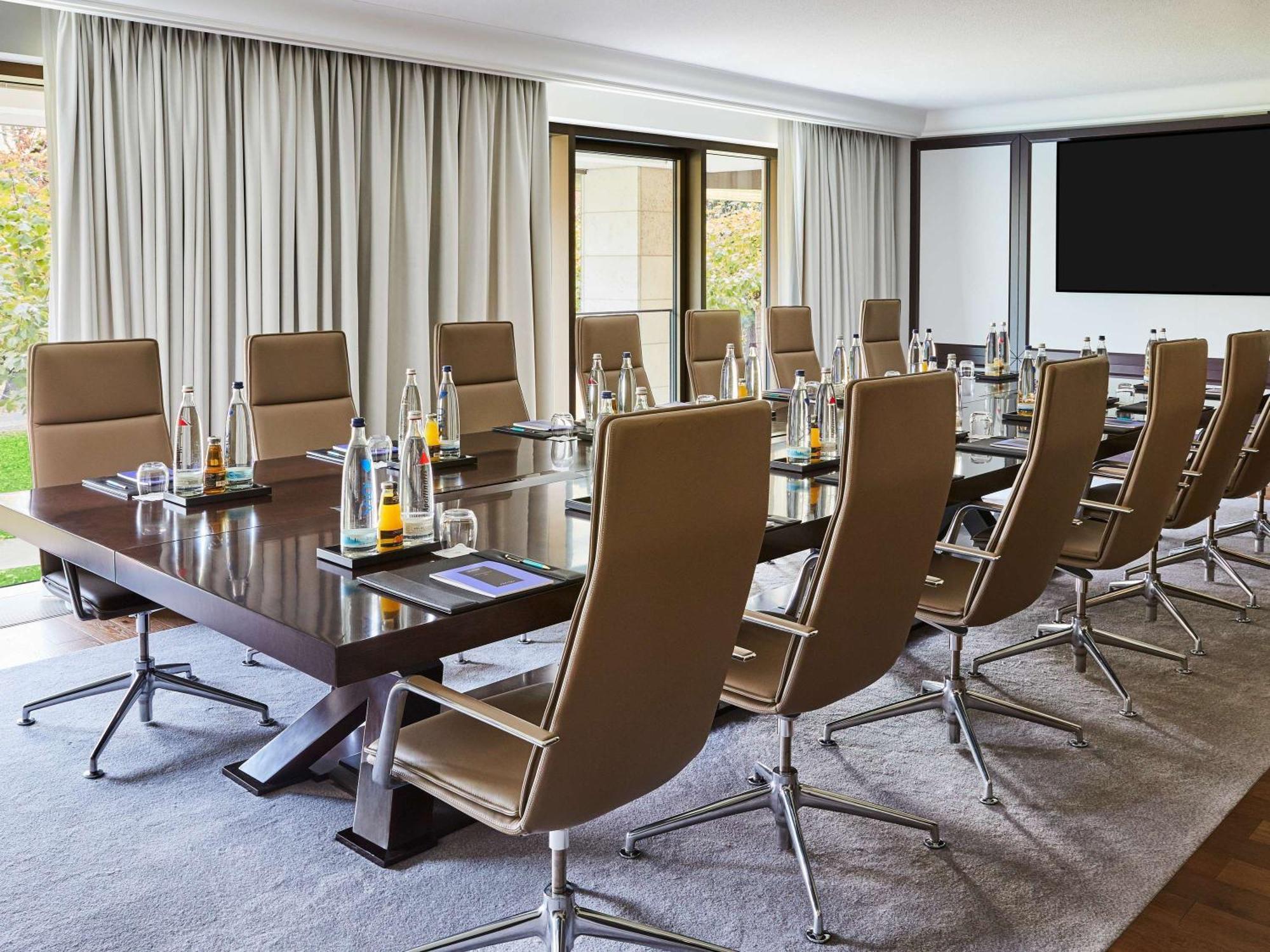 Sofitel Frankfurt Opera Hotel Frankfurt am Main Exterior photo Meeting room